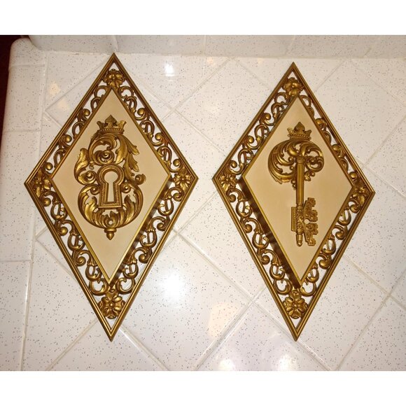 Vintage Syroco Diamond Shaped Lock & Key Wall Hangings gold plaque mcm art deco - Picture 5 of 9